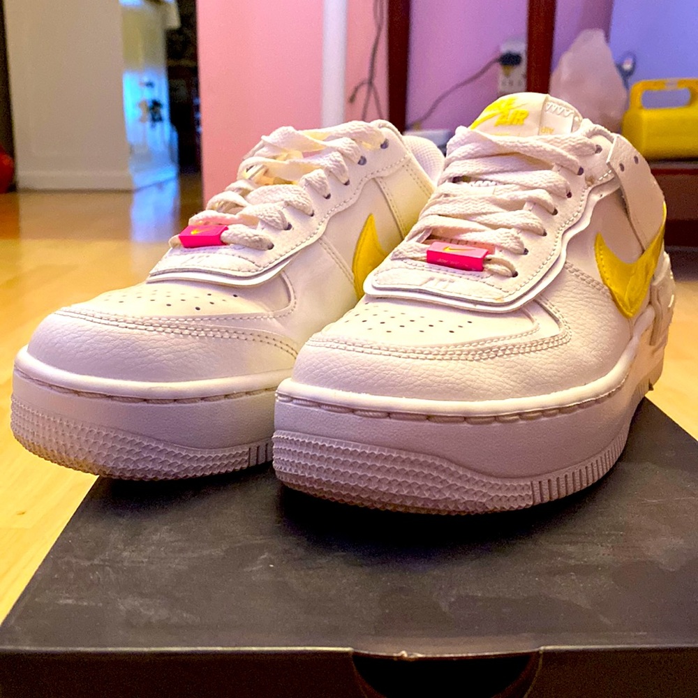 Nike Women AirForce1 Shadow.